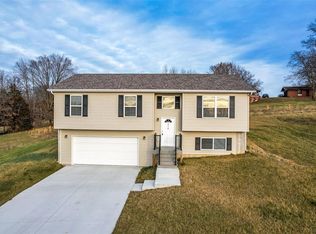 410 Daniel Ct, New Haven, MO 63068