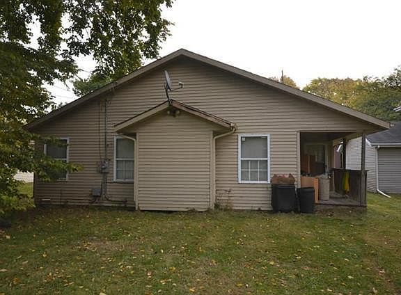 4th image of 418 N Rockton Ave