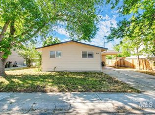 217 W Cherry Ave, Meridian, ID 83642