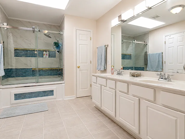 15700 Beckley Hills Dr — Photo 13