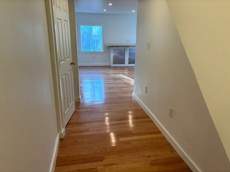 142 S Aurora St #5 — Photo 8
