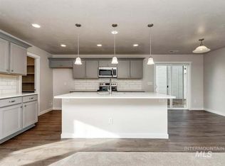4158 N Ambercreek Ave, Meridian, ID 83646