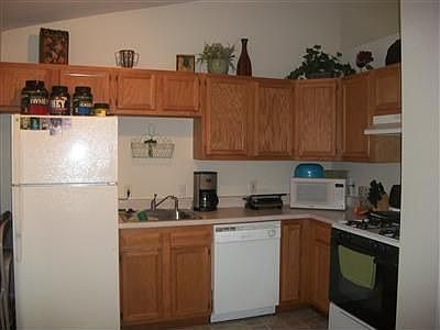 2nd image of 1585 State St