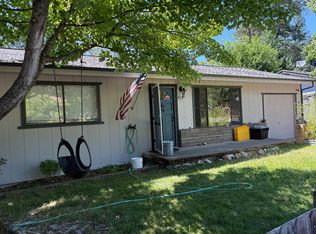 450 Masonic Ln, Weaverville, CA 96093