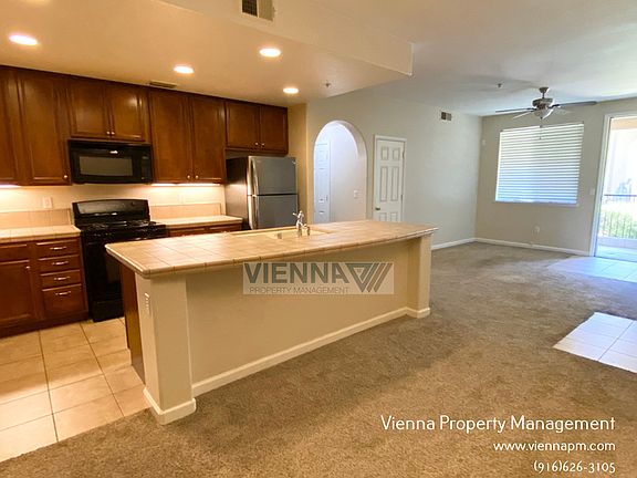5th image of 6521 Hearthstone Cir APT 512