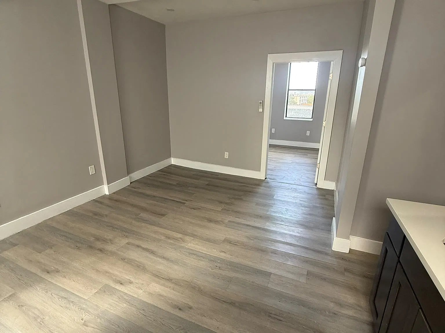 4 Bergen Ave — Photo 2
