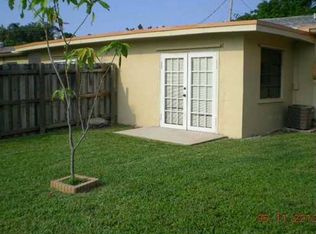 240 SW 8th Ave, Hallandale Beach, FL 33009