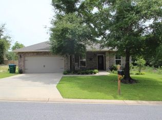 511 Grandridge Dr, Crestview, FL 32539