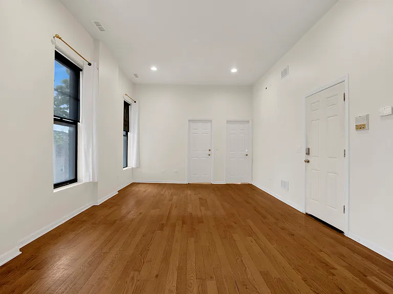 2859 S Lowe Ave #2F — Photo 10