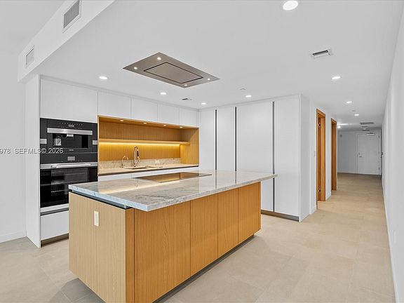 4th image of 1135 103rd St #403