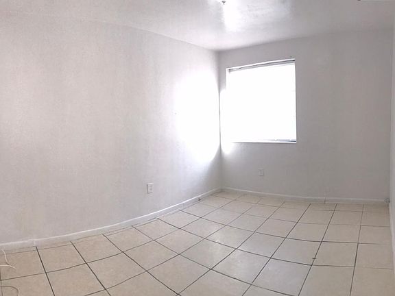 5th image of 1545 NW 8th Ave APT 212