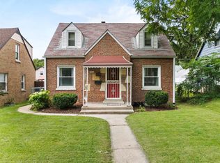 3815 S 13th St, Milwaukee, WI 53221
