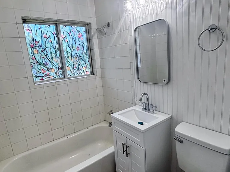 1102 Anderson Dr — Photo 7