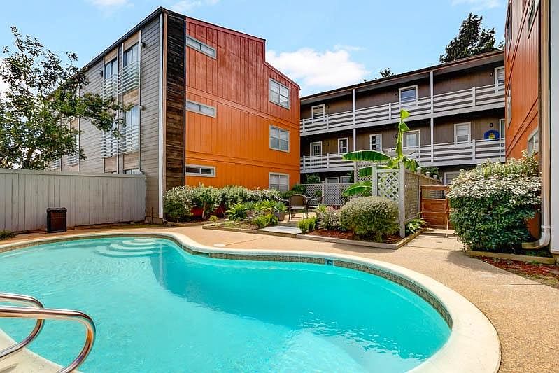 1st image of 4201 Belvedere St APT 214
