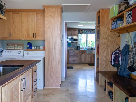 Multipurpose mudroom