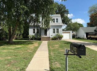 114 8th St NE, Little Falls, MN 56345