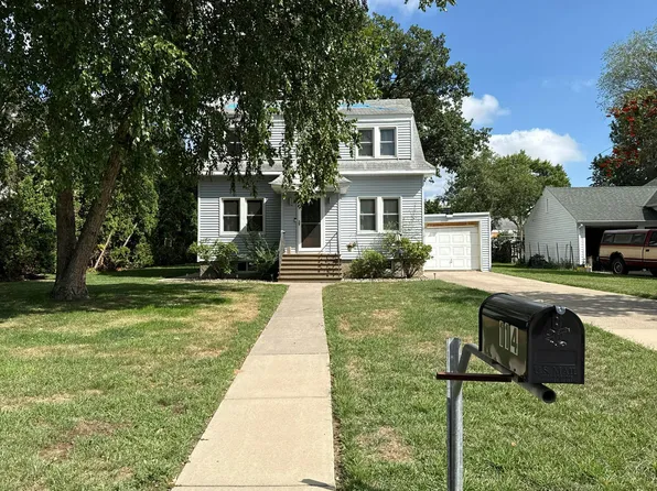 114 8th St NE, Little Falls, MN 56345