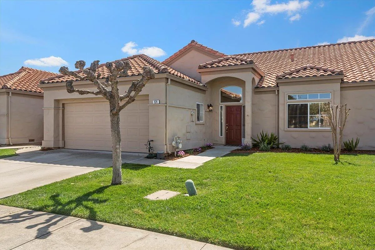 924 Danny Boy Ct photo 1