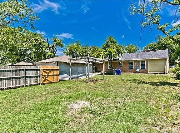 5th image of 3728 Seguin Dr