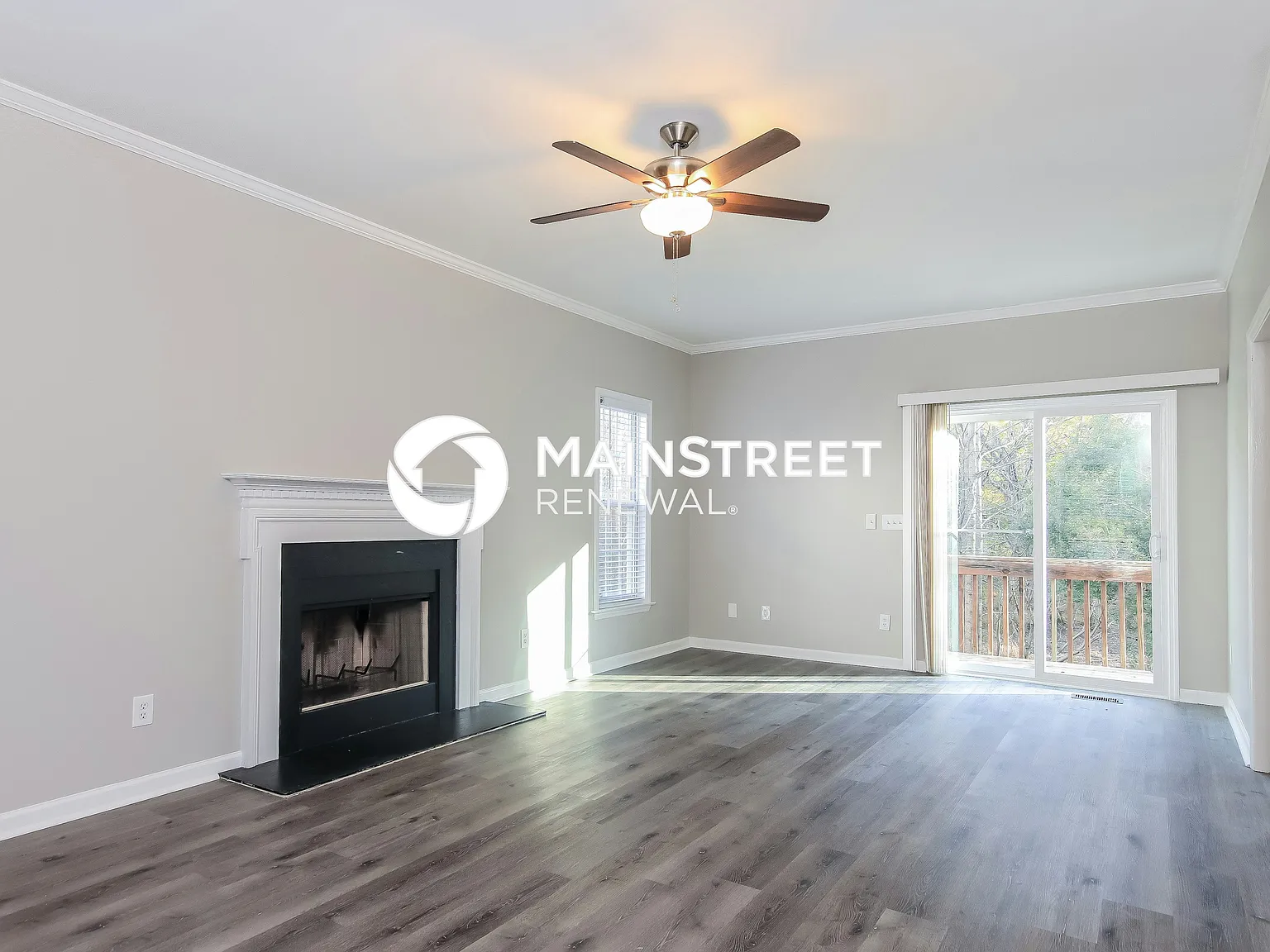 120 Hollow Ct — Photo 2