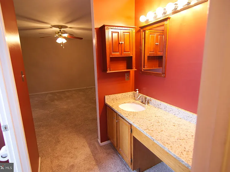7718B Lexton Pl #102 — Photo 24