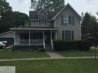 132 E Oak St, Elsie, MI 48831