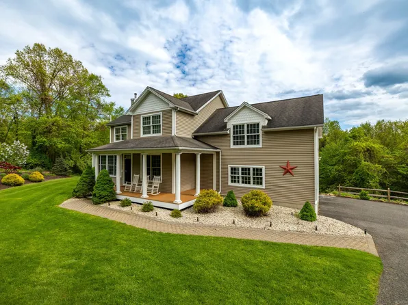 39 McNulty Drive, New Milford, CT 06776