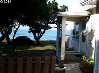 94429 A St, Gold Beach, OR 97444