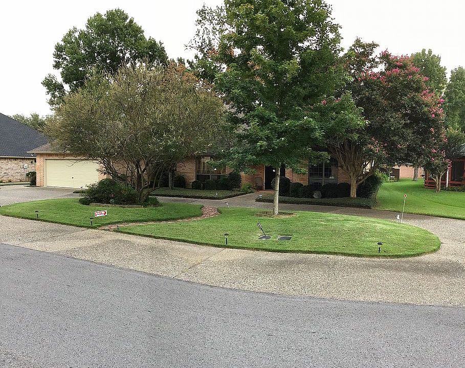 1st image of 107 S Bay Dr