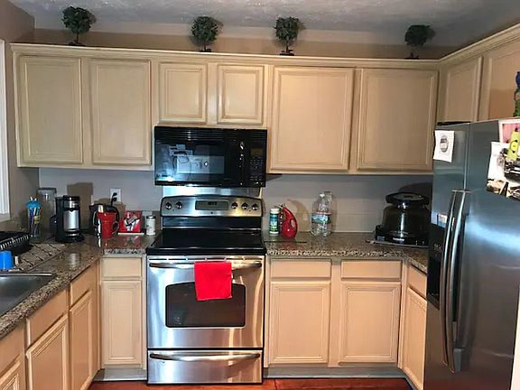 5th image of 5490 Robmont Dr