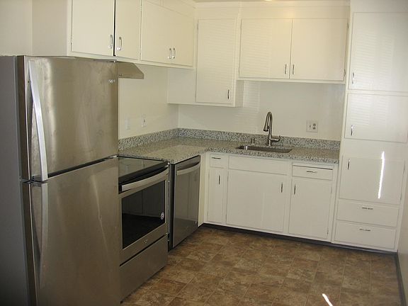 2nd image of 505 Franklin St APT 2