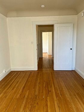 2nd image of 825 Bush St APT 508