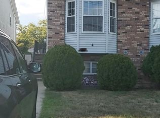 1275 N Railroad Ave #1, Staten Island, NY 10306