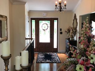 114 Westgate Dr, Wheeling, WV
