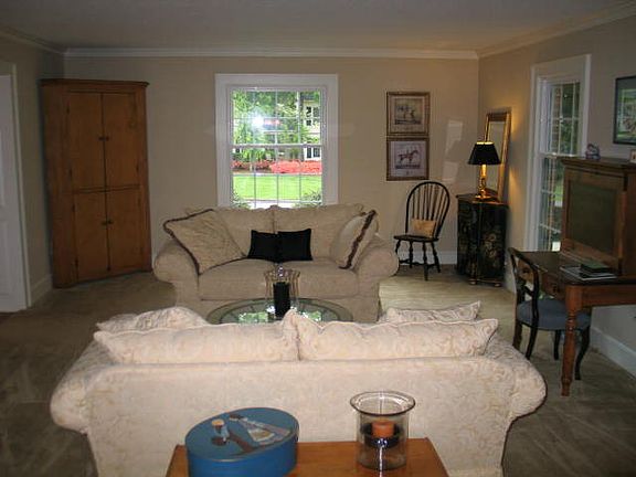 5th image of 3401 Country Club Dr