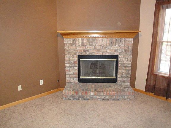 4th image of 1403 Shannon Lakes Dr