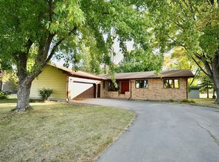 2510 N River Dr, Moorhead, MN 56560