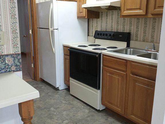 4th image of 153 Minga Dr #4