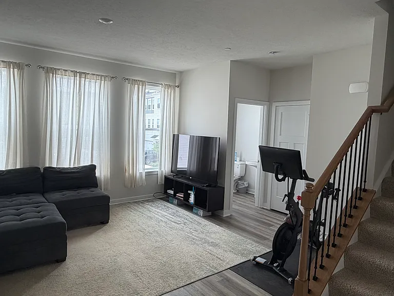 9726 Hopkins St — Photo 14