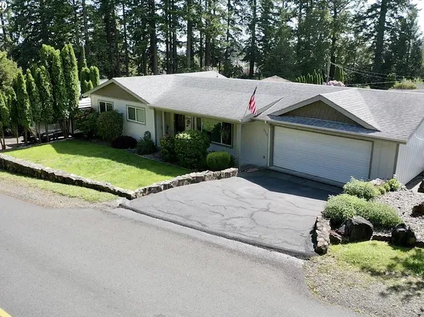 839 Old County Rd, Brookings, OR 97415