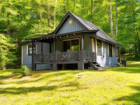 329 Hegarty Dr, Stuart, VA 24171