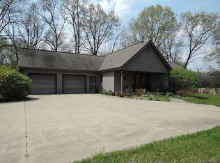 15870 Barth Ln, Three Rivers, MI 49093