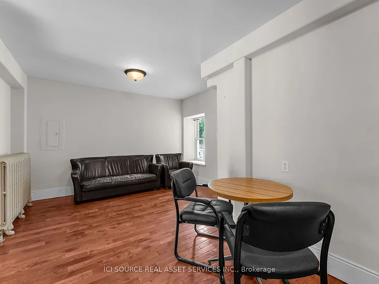 25 West St #2 — Photo 4