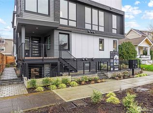 2245 NW 60th St #B, Seattle, WA