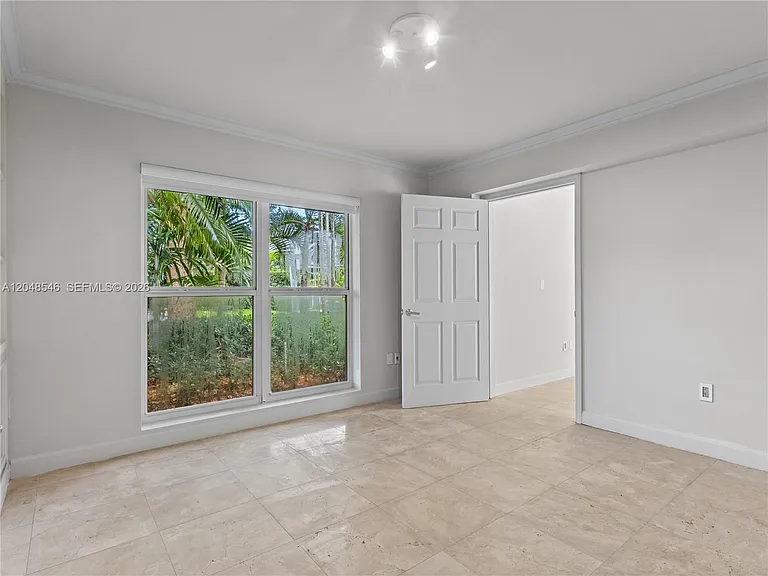 651 S Mashta Dr — Photo 24