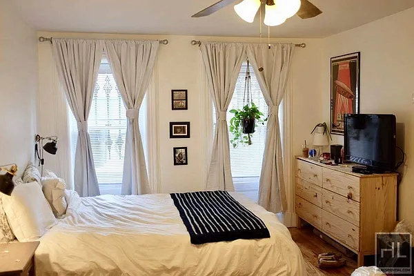 Rented by Highline Residential | media 4