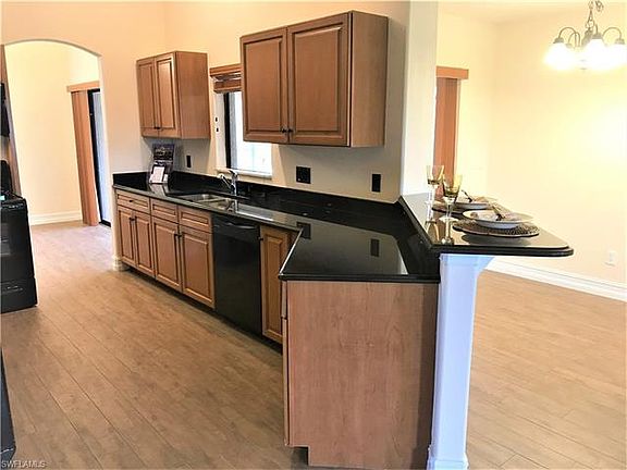 4th image of 2212 NW 6th Pl