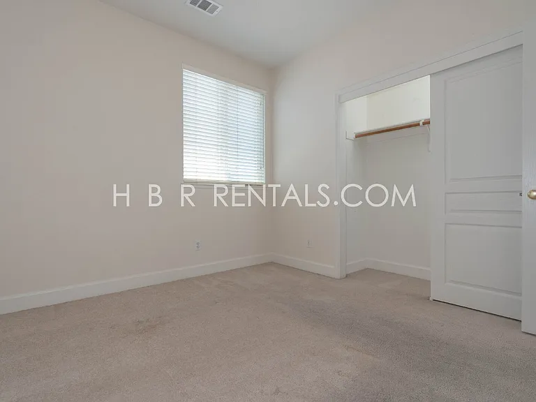 1825 Saint Moritz Ct — Photo 28
