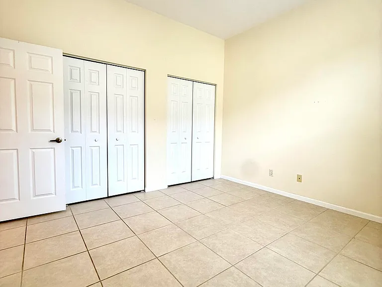 408 N Key Lime Sq SW — Photo 25