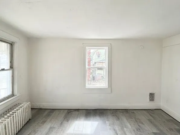 701 Freeport Rd APT 1, Creighton, PA 15030